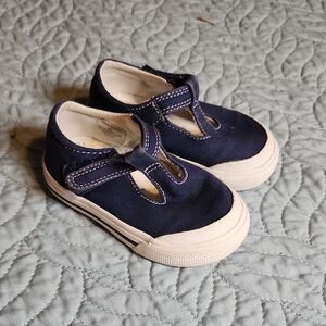 FootMates Size 4 Navy Blue Shoes